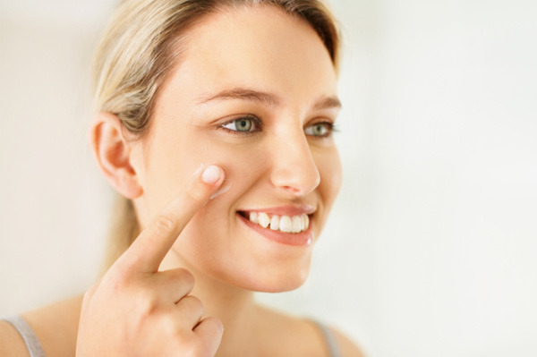 Does Acne Prone Skin Need Daily Moisturizing Treatment?